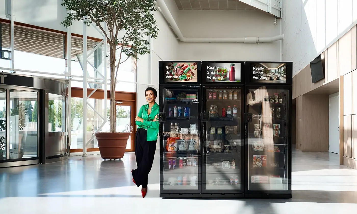 Selfly akıllı otomatlar — vending makinesi